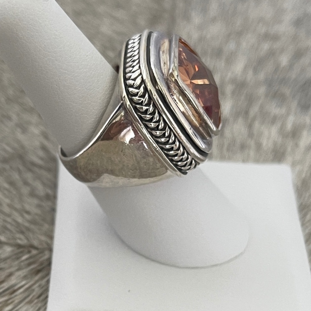 COCKTAIL RING FACETED STONE - Picture 3 of 9